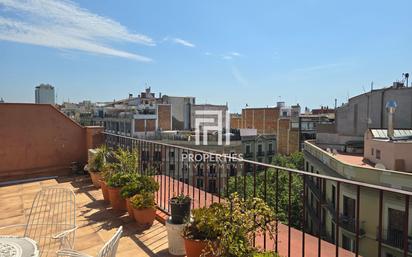 Exterior view of Attic for sale in  Barcelona Capital  with Terrace