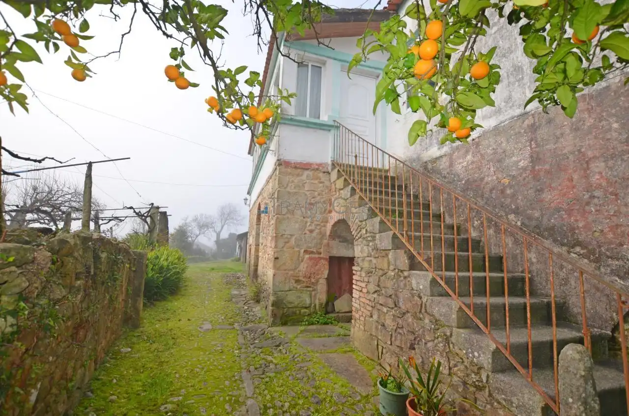 Vista exterior de Casa o chalet en venta en O Rosal   con Calefacción, Jardín privado y Trastero
