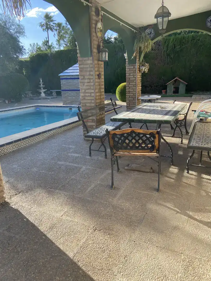 Terrassa de Casa o xalet en venda en Palomares del Río amb Aire condicionat i Piscina