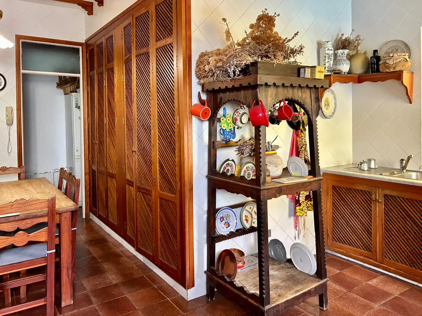 Cuina de Casa o xalet en venda en Las Palmas de Gran Canaria amb Calefacció, Jardí privat i Parquet