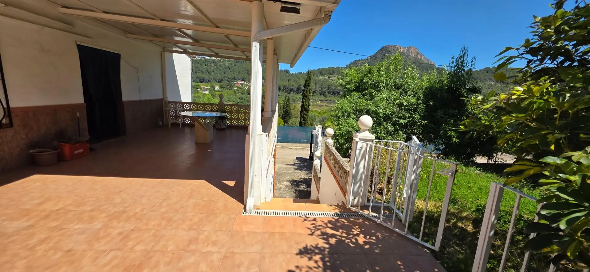 Terrassa de Casa o xalet en venda en Alzira amb Aire condicionat, Jardí privat i Traster