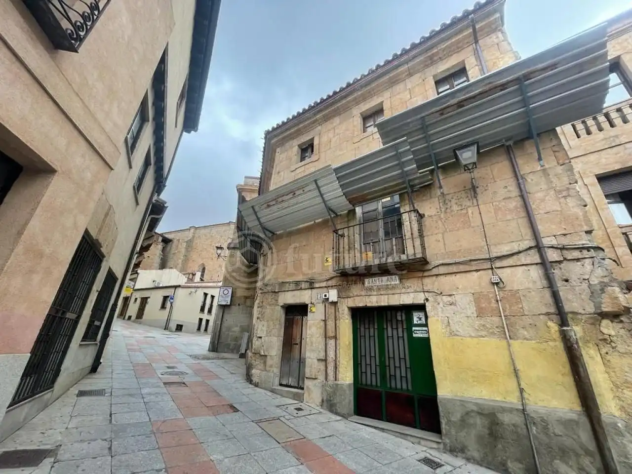 Vista exterior de Edifici en venda en Salamanca