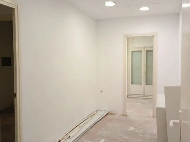 Business premises to rent in Desclapers 10, imagen 6
