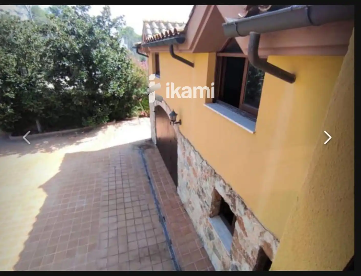Vista exterior de Casa o chalet en venta en Montcada i Reixac con Calefacción, Terraza y Trastero