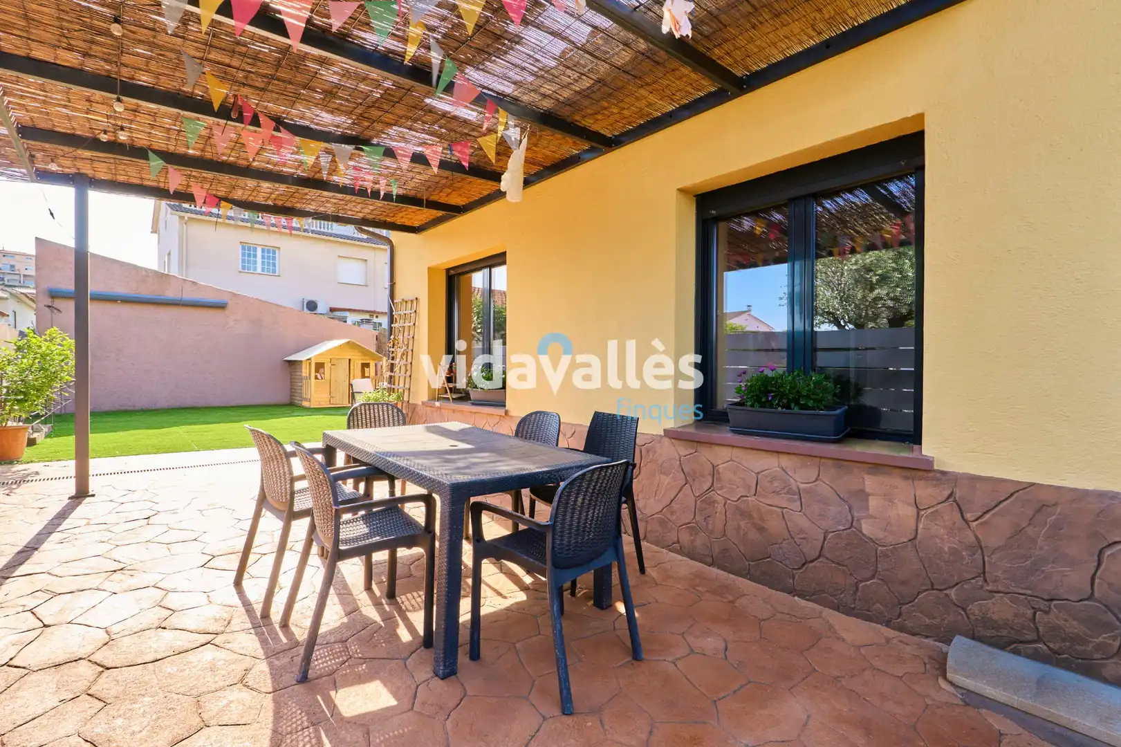 Terraza de Casa o chalet en venta en Llinars del Vallès con Aire acondicionado, Calefacción y Jardín privado