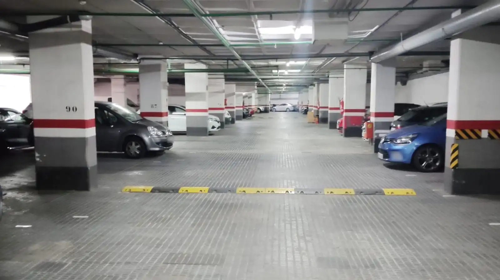 Parkplatz von Garage zur Miete in Eixample