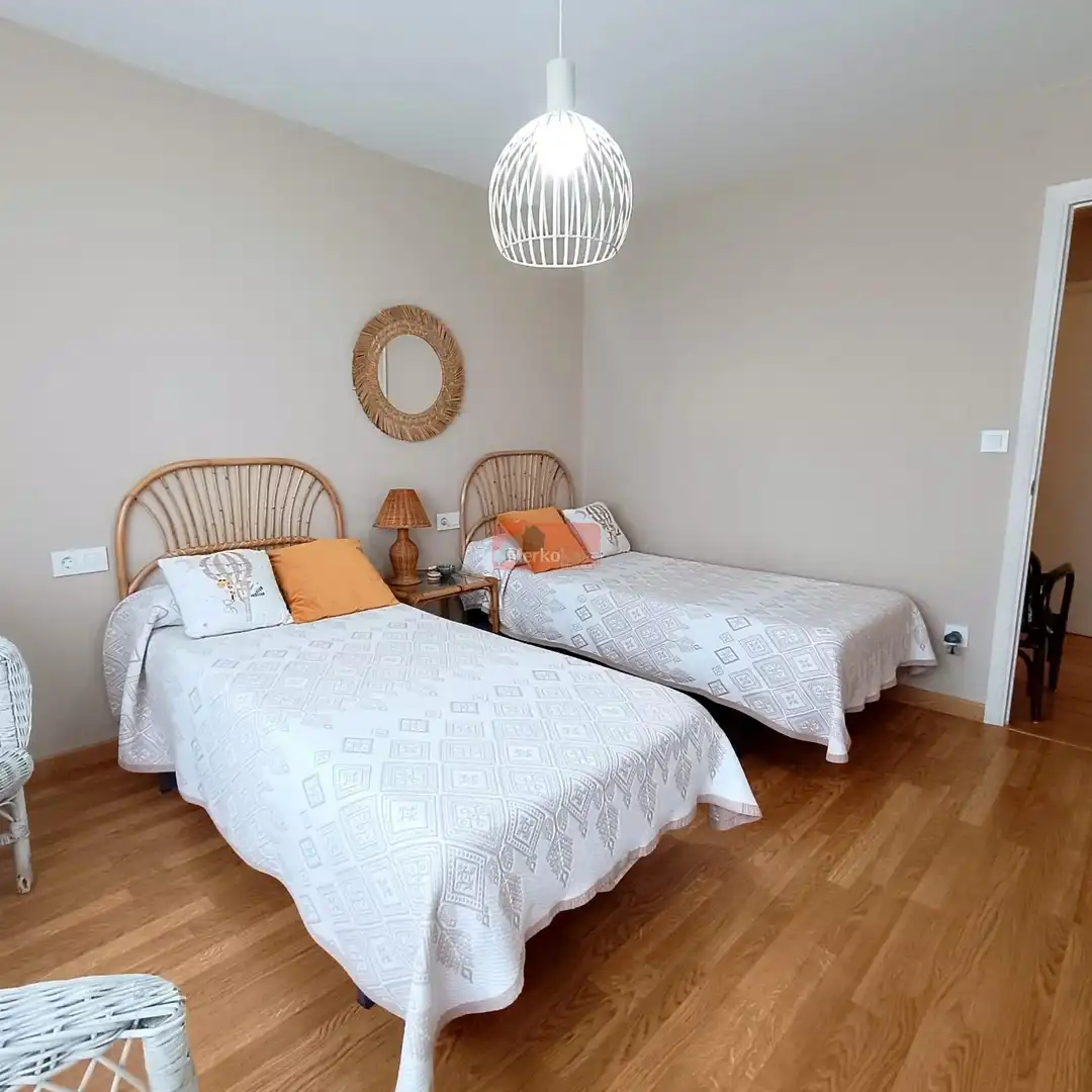 Flat for rent in Foz