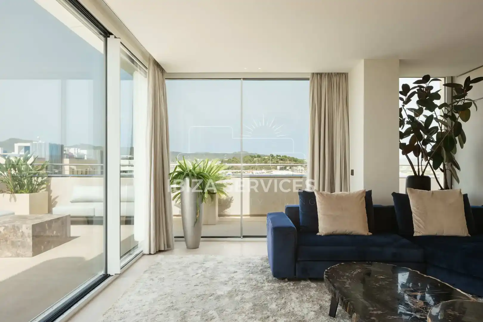 Piso con piscina en venta en Marina Botafoc - Platja de Talamanca, imagen 3