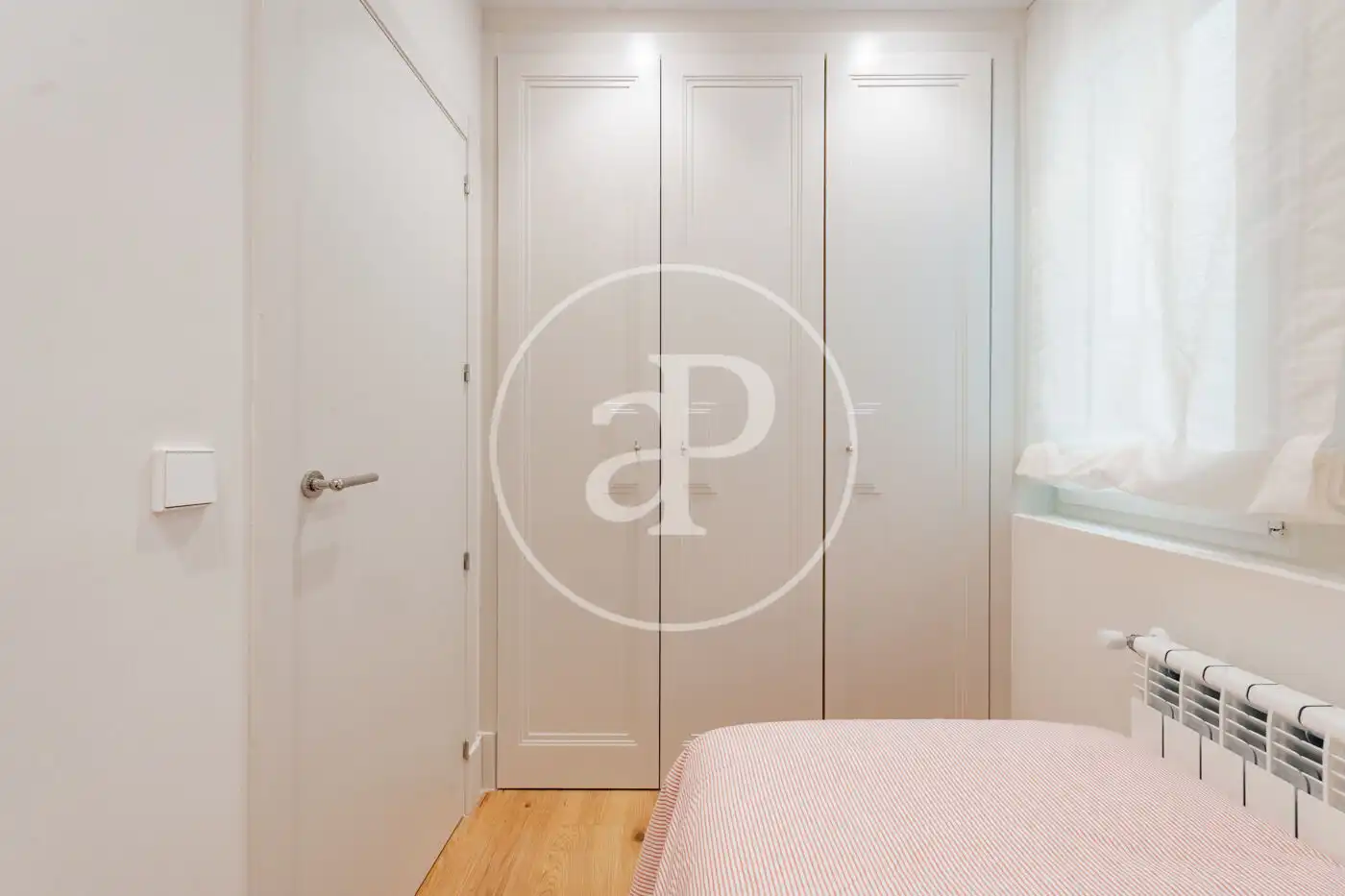 Bedroom of Flat for sale in Madrid  with Air Conditioner and Heating
