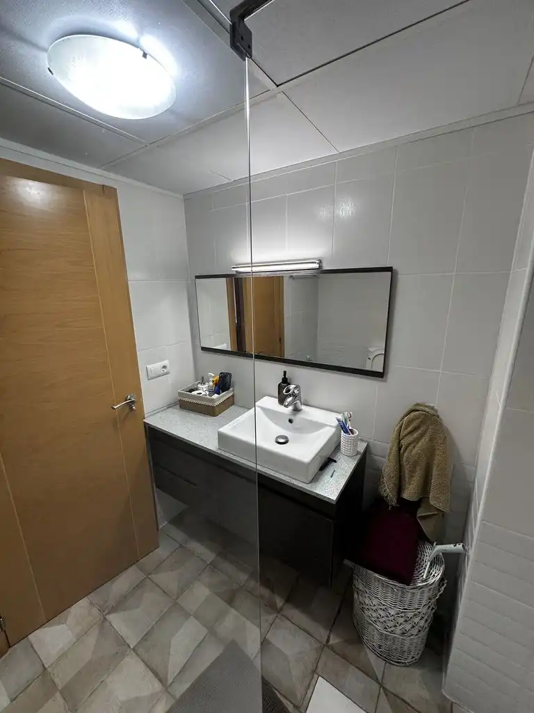 Badezimmer von Erdgeschoss zur Miete in Canet d'En Berenguer mit Terrasse und Gemeinschaftspool