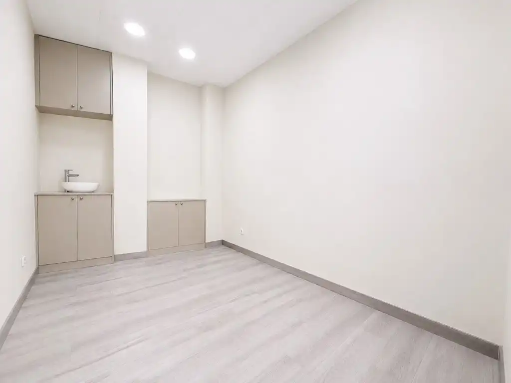 Geschaftsraum zur Miete in Girona