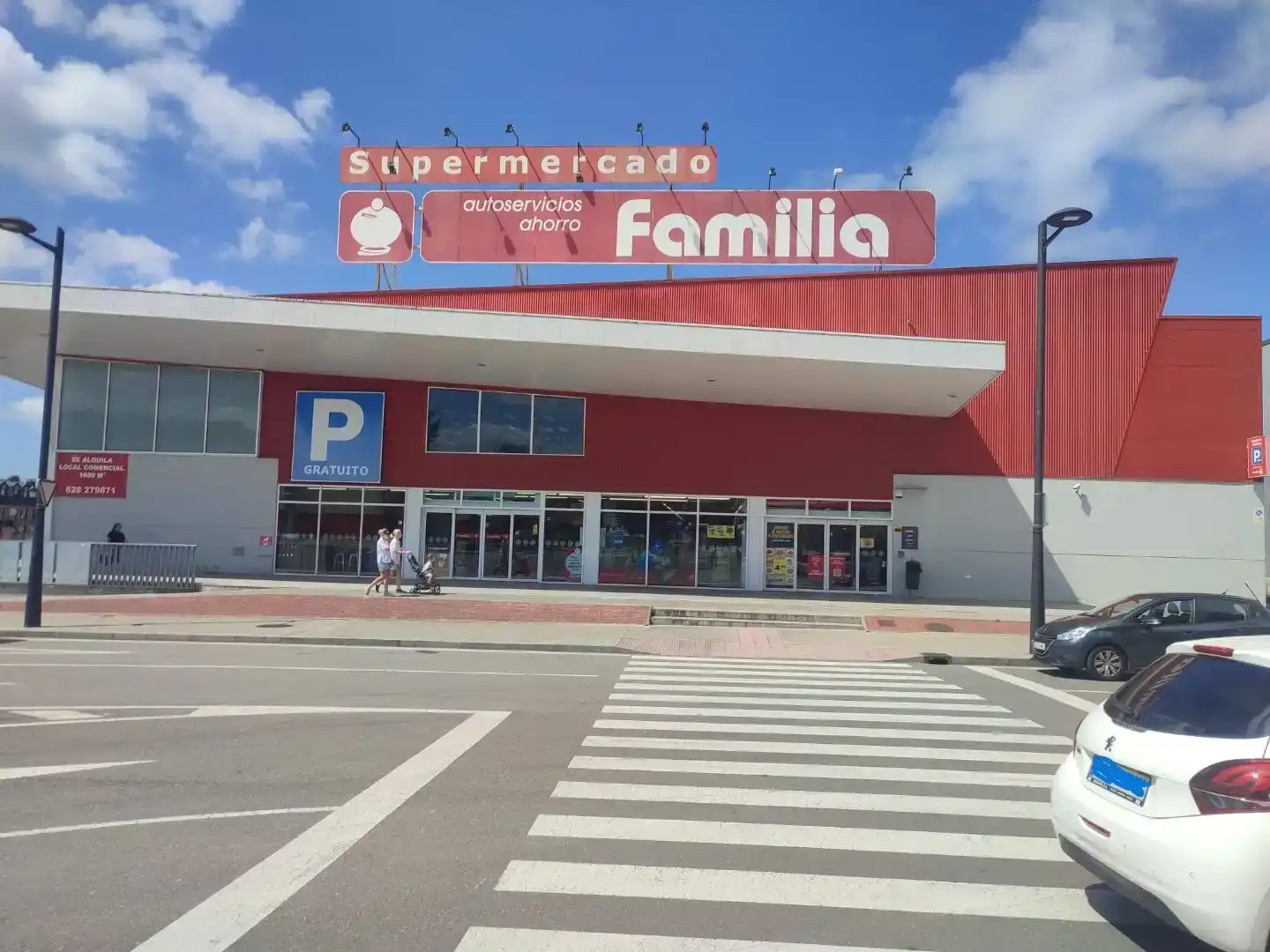 Piso en venta en Oviedo  con Parquet, Trastero y Piscina
