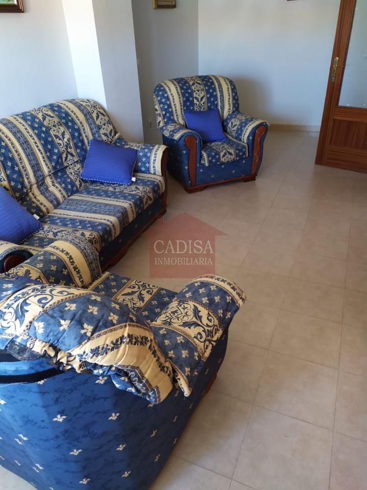 Living room of Flat for sale in Salamanca Capital  with Heating, Furnished and Balcony