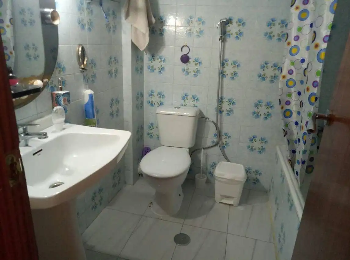 Badezimmer von Wohnungen zum Verkauf in Alicante / Alacant