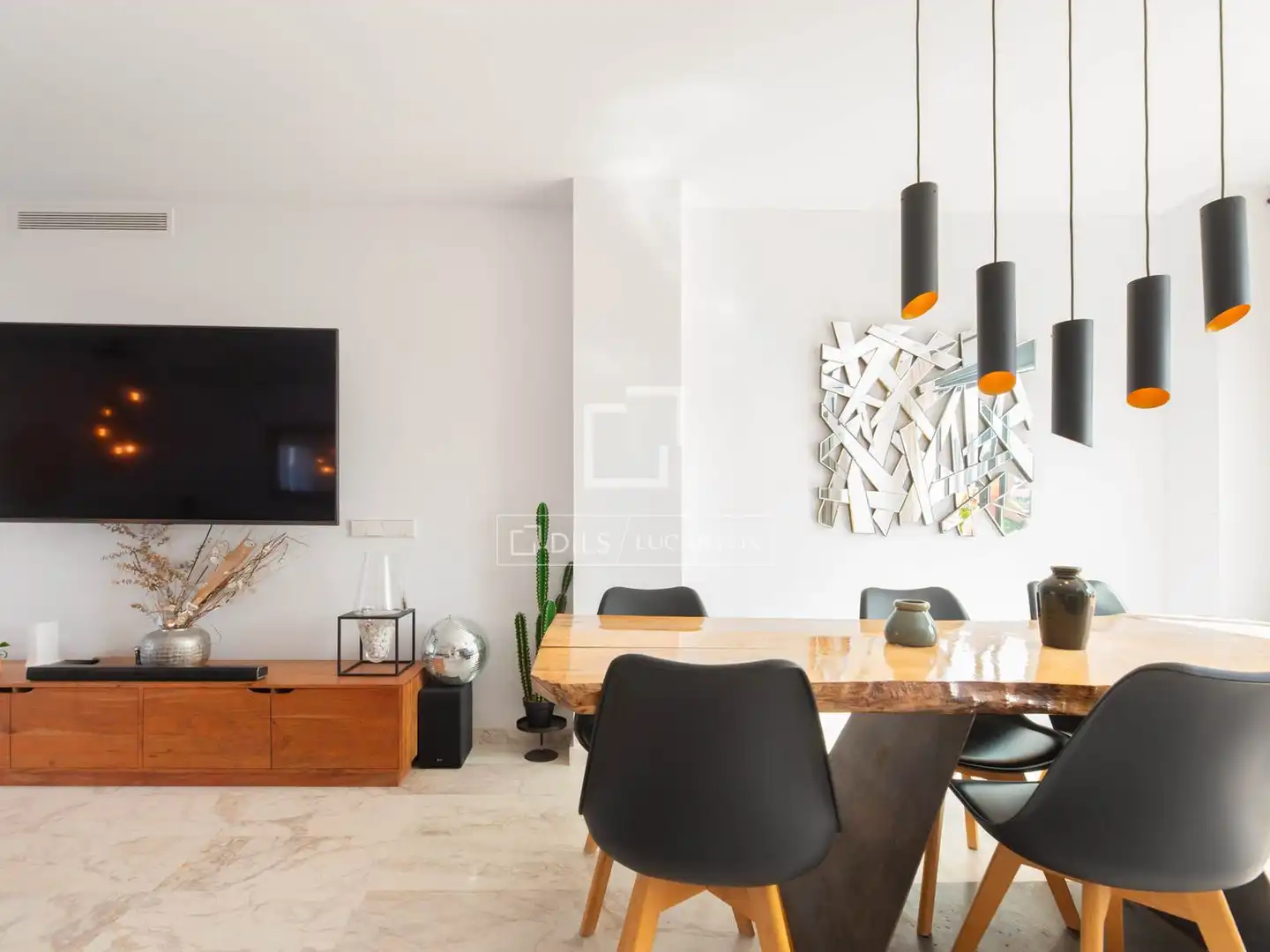 Dining room of Flat for sale in Eivissa  with Air Conditioner, Heating and Terrace