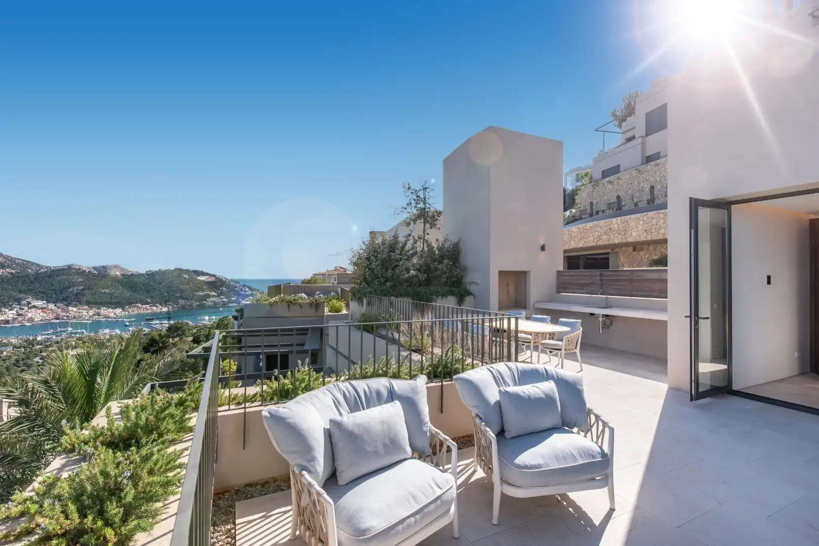 Detached house with pool for sale in Port d'Andratx