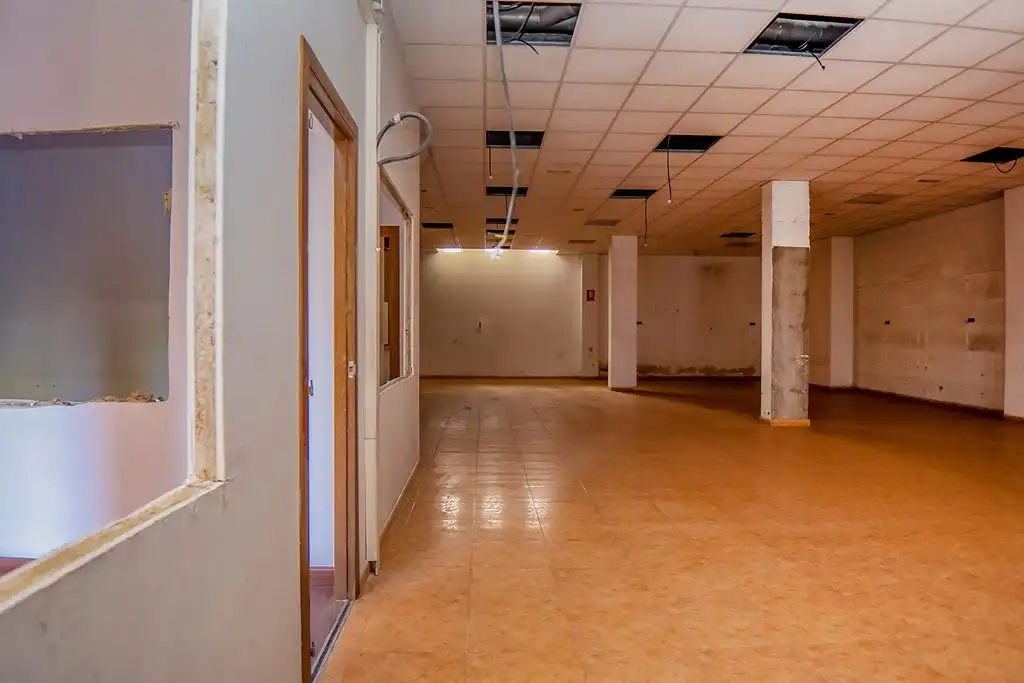 Commercial properties for sale in Calle Gallego, Puente Tocinos
