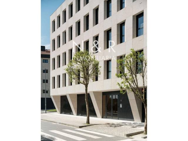 Local comercial en Alquiler en Manuel Beiras en Conxo