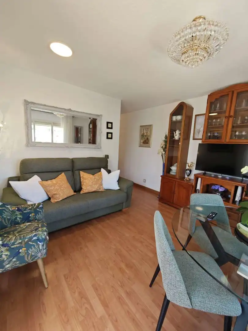 Sala de estar de Ático en venta en Vélez-Málaga con Aire acondicionado, Parquet y Terraza