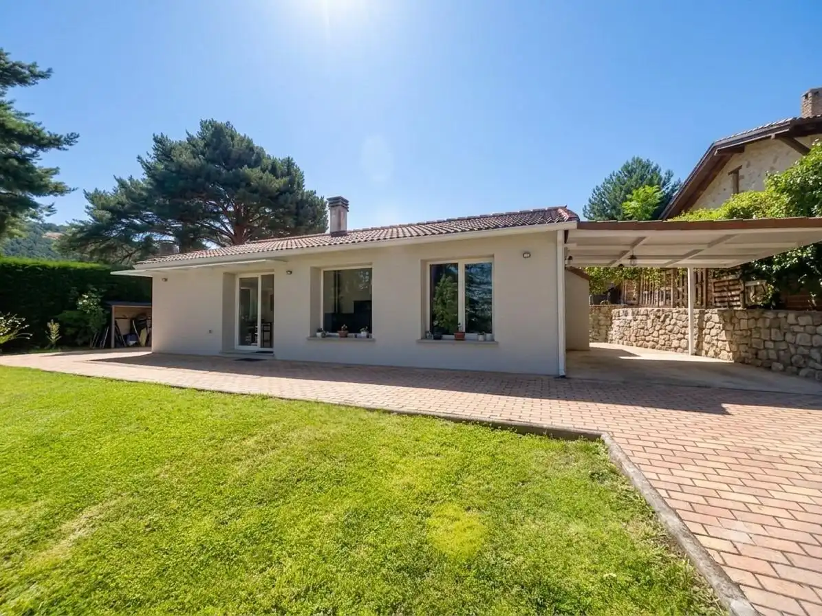 Vista exterior de Casa o chalet en venta en El Espinar con Calefacción y Terraza