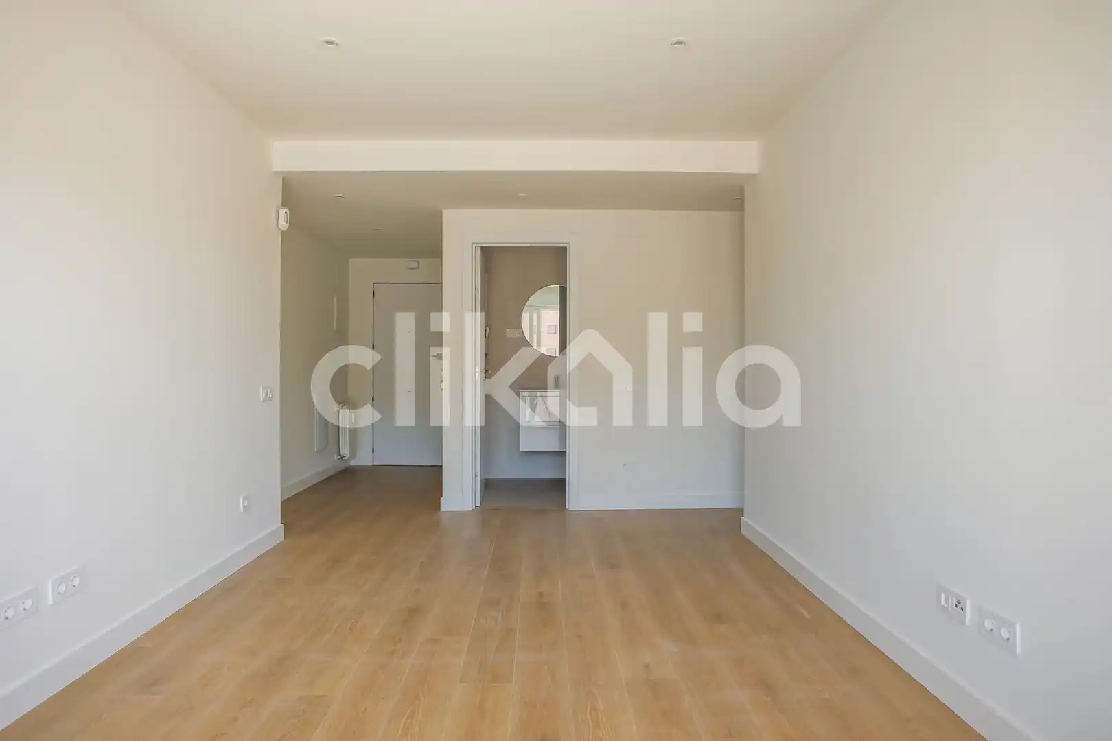 Bedroom of Flat for sale in Madrid  with Air Conditioner, Heating and Terrace