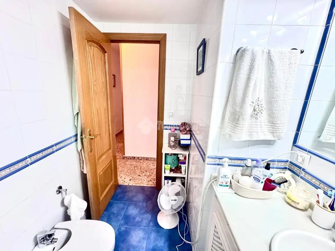 Bany de Pis en venda en Córdoba amb Aire condicionat, Calefacció i Terrassa