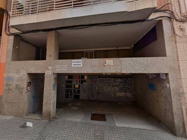 Garaje en Alquiler en Carrer de Llançà, 91 en La Torrassa