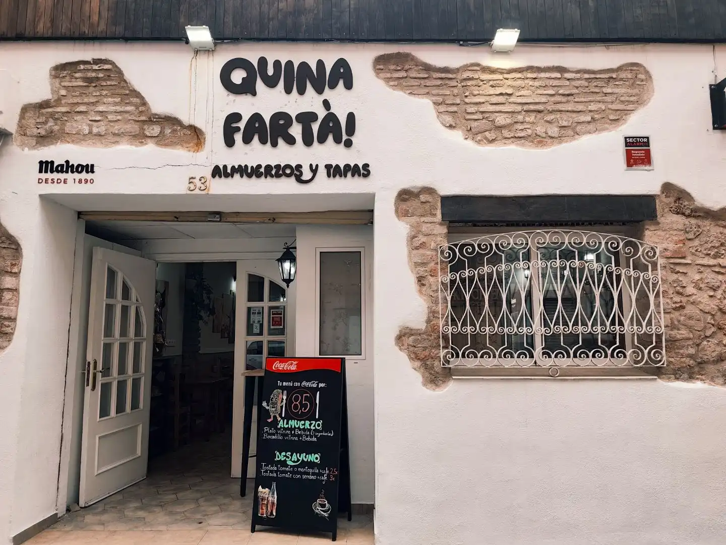 Business premises for transfer in Carrer de Canalejas 53