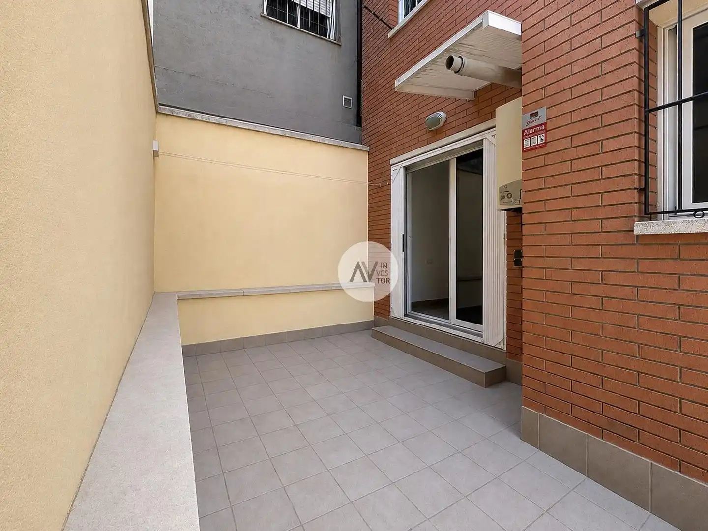 Balcony of Ground floor for sale in Cornellà de Llobregat  with Air Conditioner, Heating and Terrace