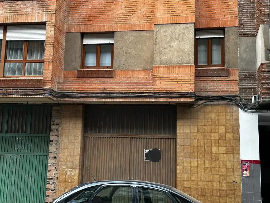 Business premises for sale in Lugones, imagen 3
