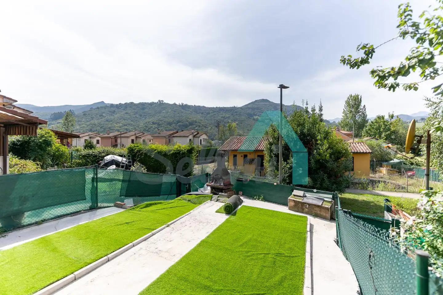 Detached homes for sale in Urbanización Río Nalón, Ribera de Arriba