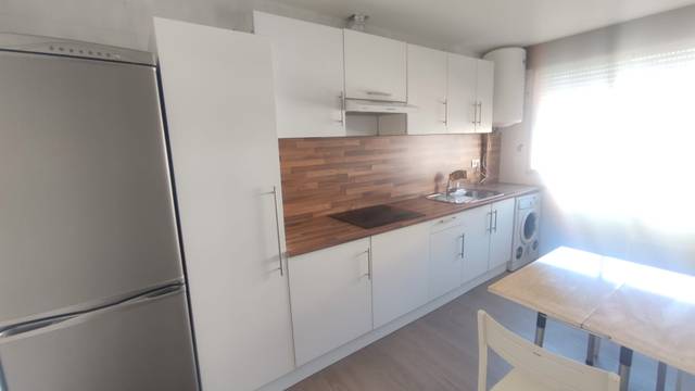 Piso en Alquiler en Rúa Doctor Pena Rey en Mariñamansa