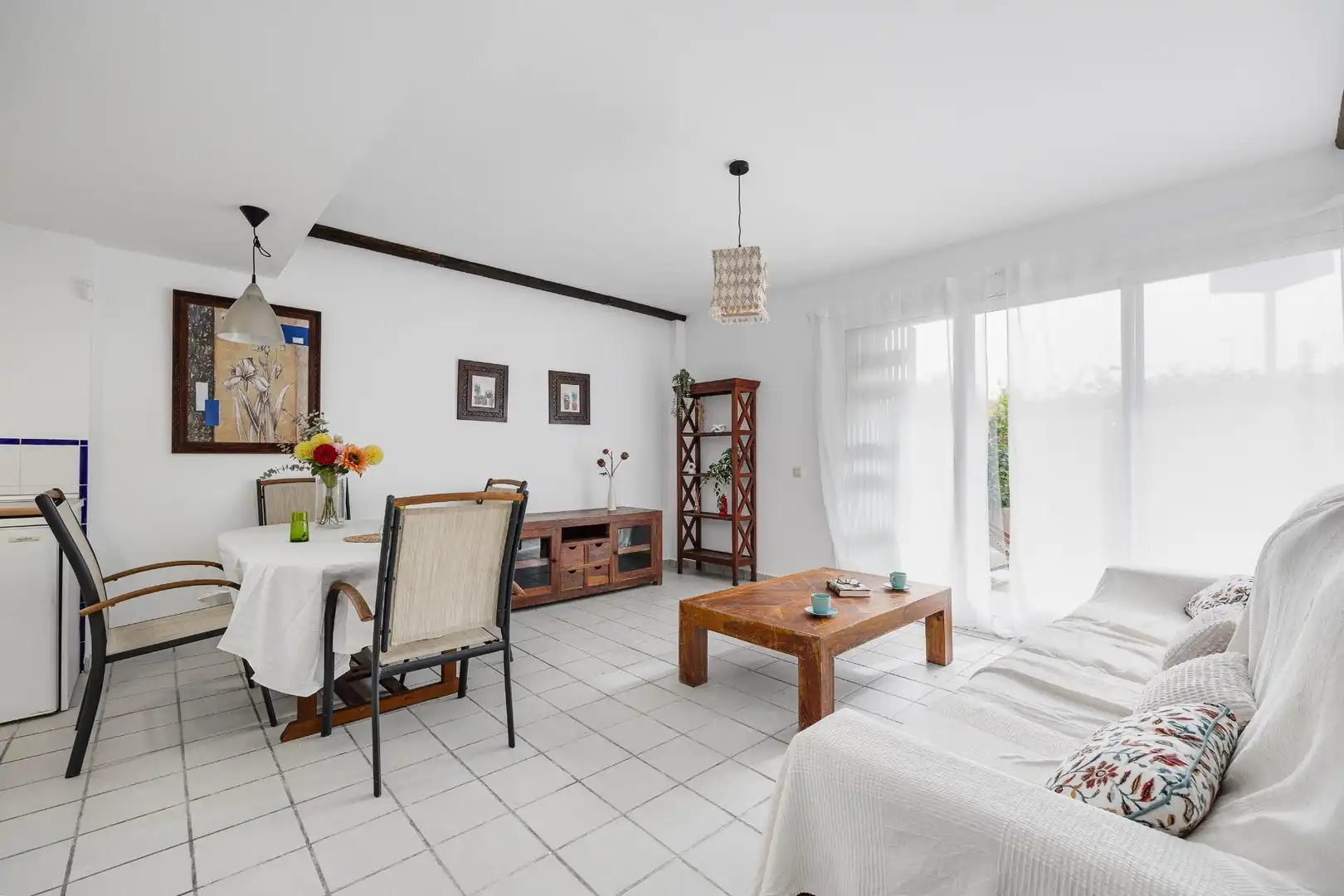 Sala d'estar de Planta baixa en venda en Orihuela amb Jardí privat, Terrassa i Piscina comunitària