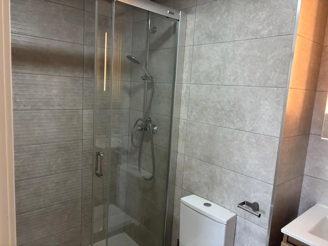 Baño de Apartamento en venta en Cartagena con Calefacción, Jardín privado y Terraza