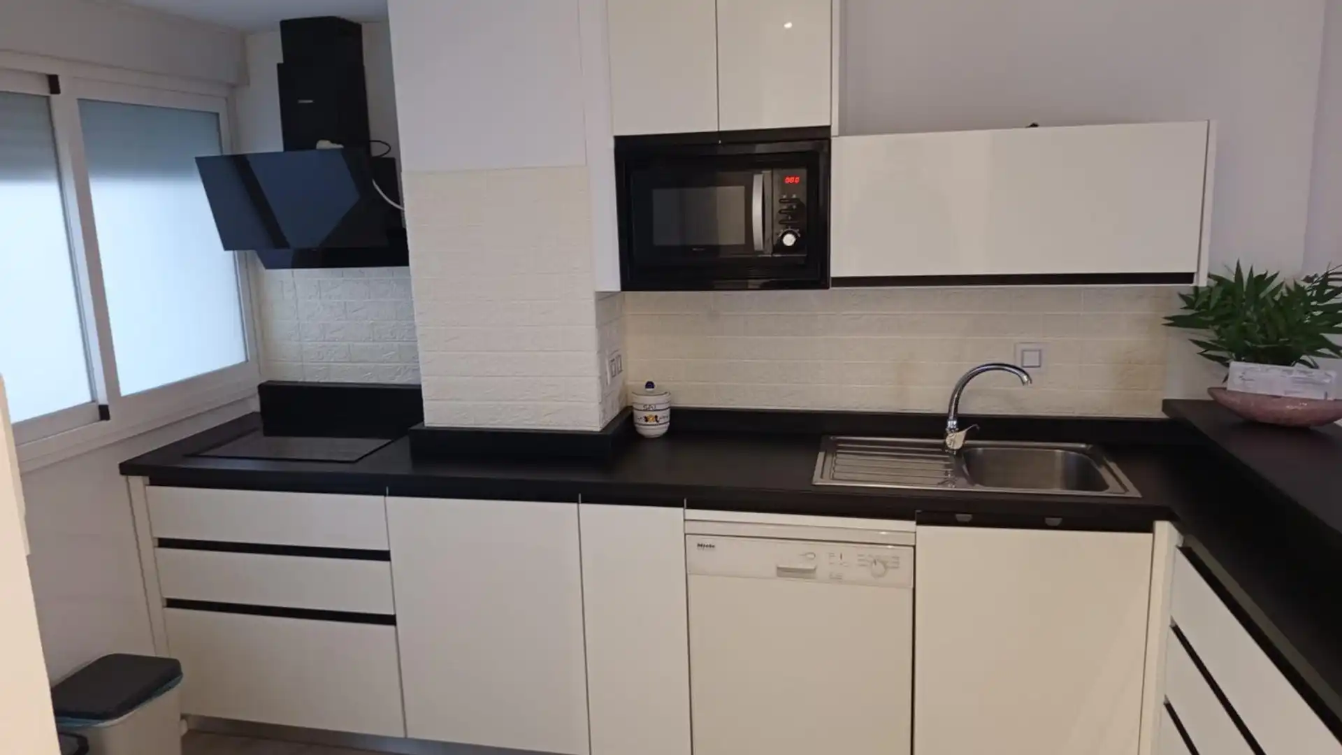 Cocina de Piso de alquiler en  Jaén Capital con Aire acondicionado, Trastero y Amueblado