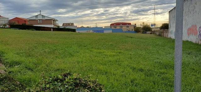 Terreno residencial en Venta en Calle de Joaquín Salas en Peñacastillo - Nueva Montaña