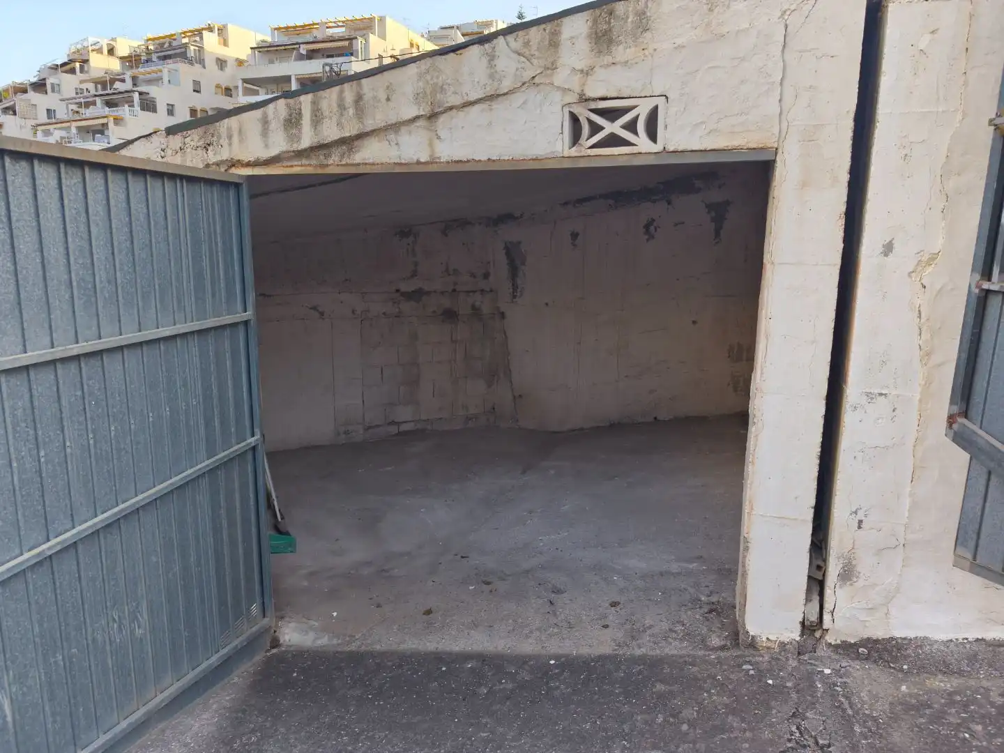 Parkplatz von Garage zum Verkauf in Almuñécar