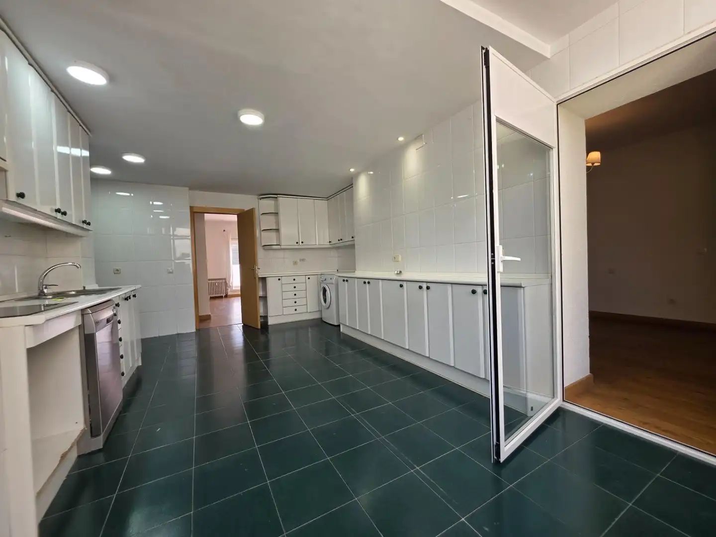 Cuina de Àtic de lloguer en Madrid amb Aire condicionat, Calefacció i Terrassa