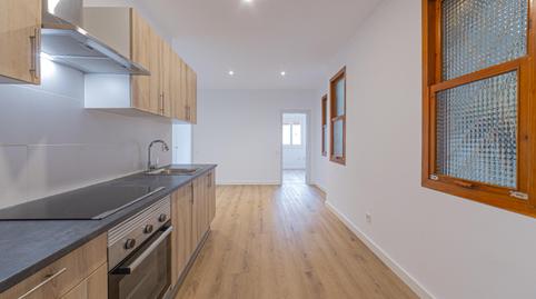 Foto 2 de Apartament en venda a El Guinardó, Barcelona