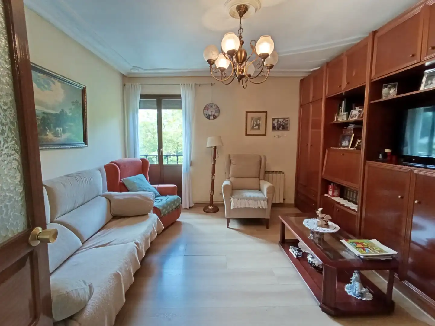 Wohnzimmer von Wohnung zum Verkauf in Amurrio mit Privatgarten und Möbliert