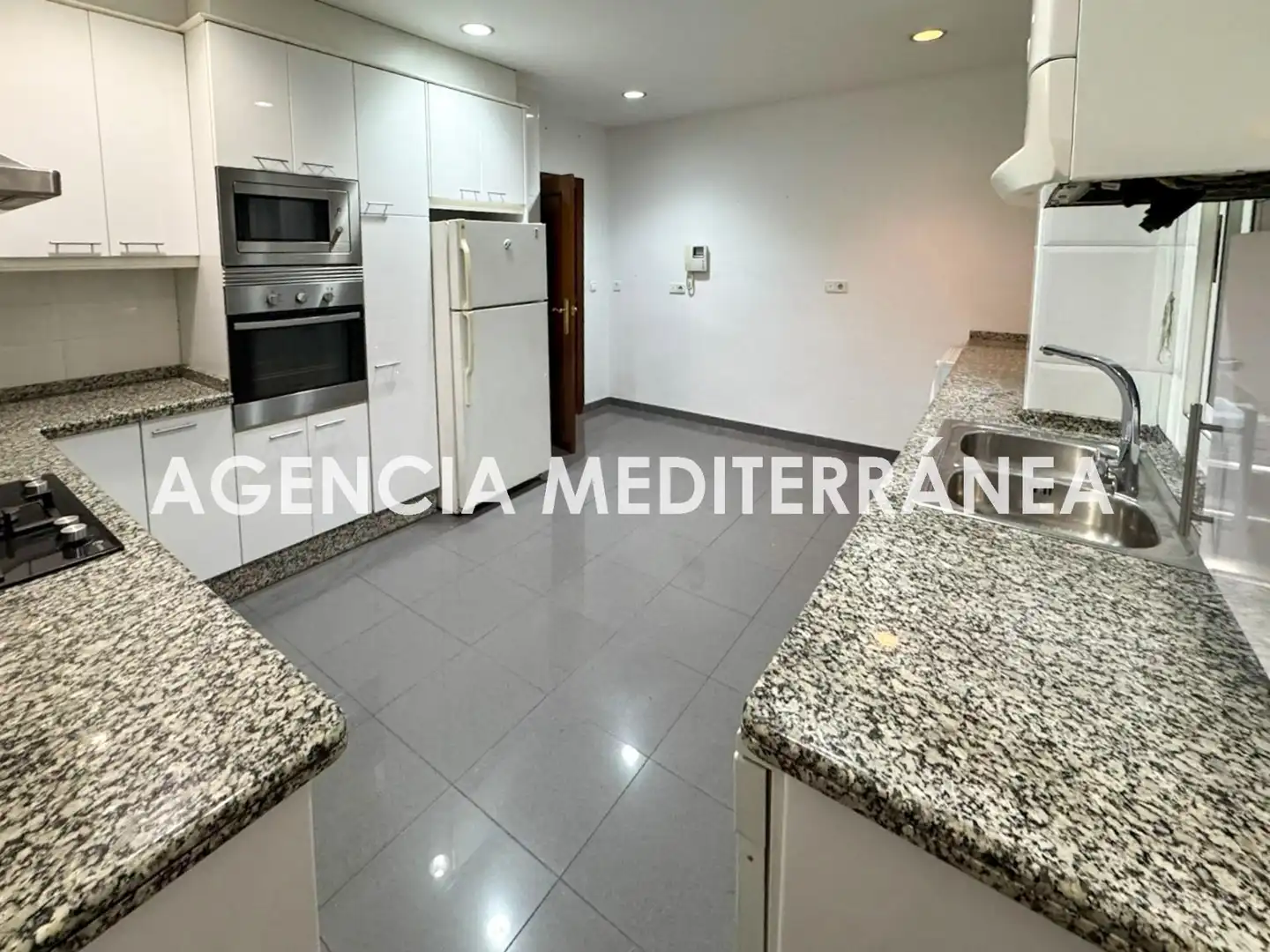Cuina de Pis en venda en Valencia amb Aire condicionat, Calefacció i Parquet