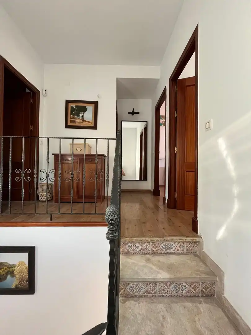 Casa adosada en venda en El Puerto de Santa María amb Aire condicionat, Jardí privat i Parquet