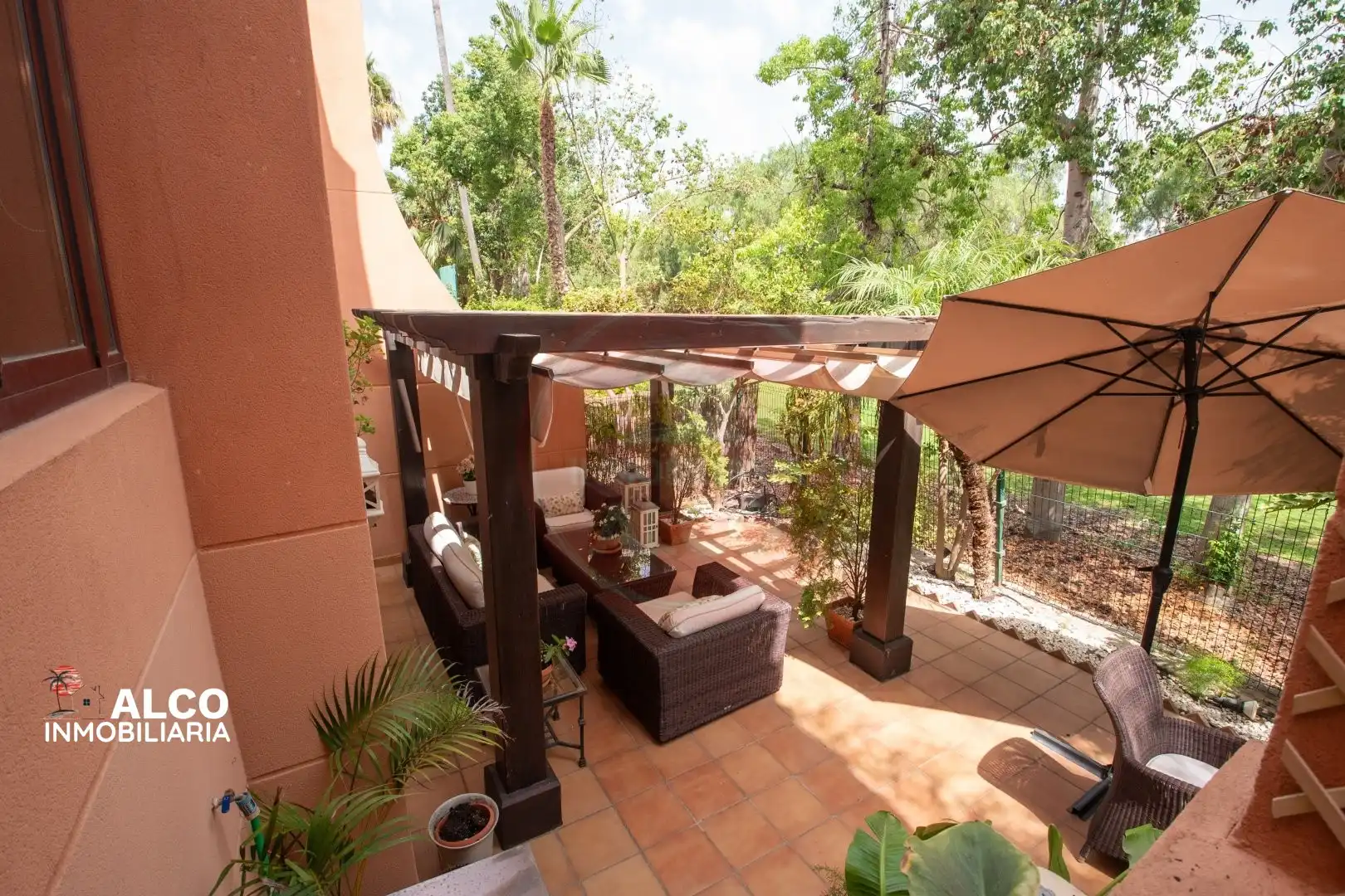 Casa bifamiliare con piscina in vendita a RECTOR JUAN DE DIOS LOPEZ 52, imagen 3