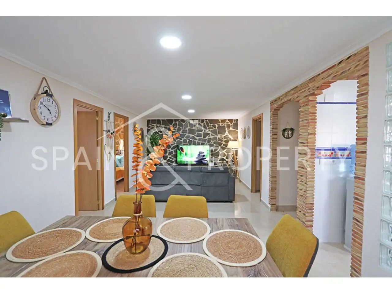 Menjador de Casa o xalet en venda en Turís amb Aire condicionat, Jardí privat i Terrassa