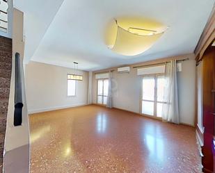 Living room of House or chalet for sale in Pastriz  with Air Conditioner and Heating