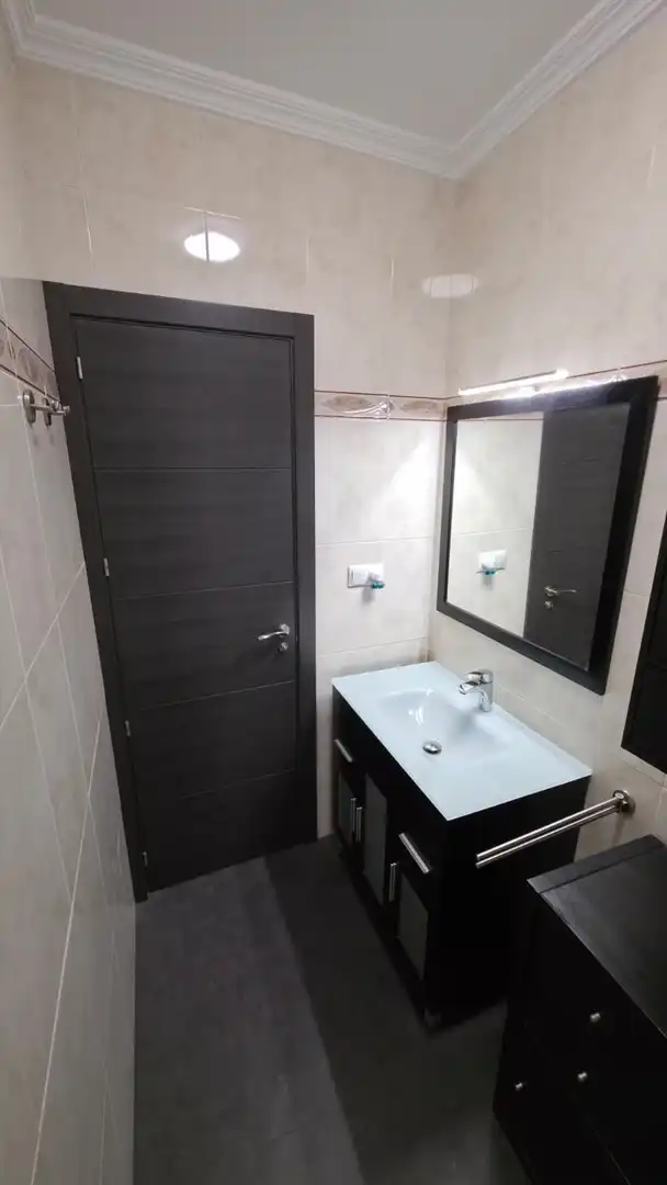 Flat for rent in de La Banqueta, Santa Bárbara - Ciudad Deportiva