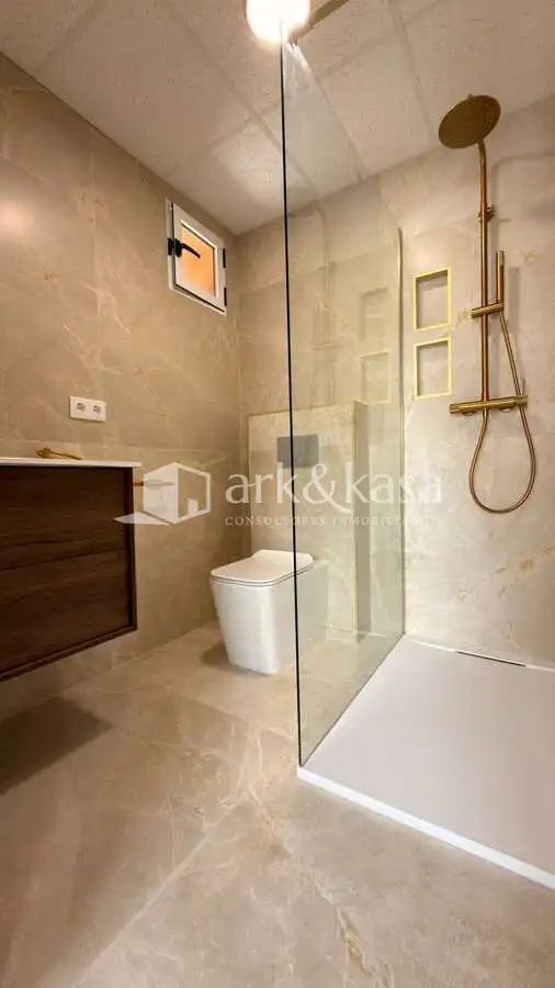 Bany de Casa o xalet de lloguer en Sagunto / Sagunt amb Aire condicionat, Jardí privat i Terrassa