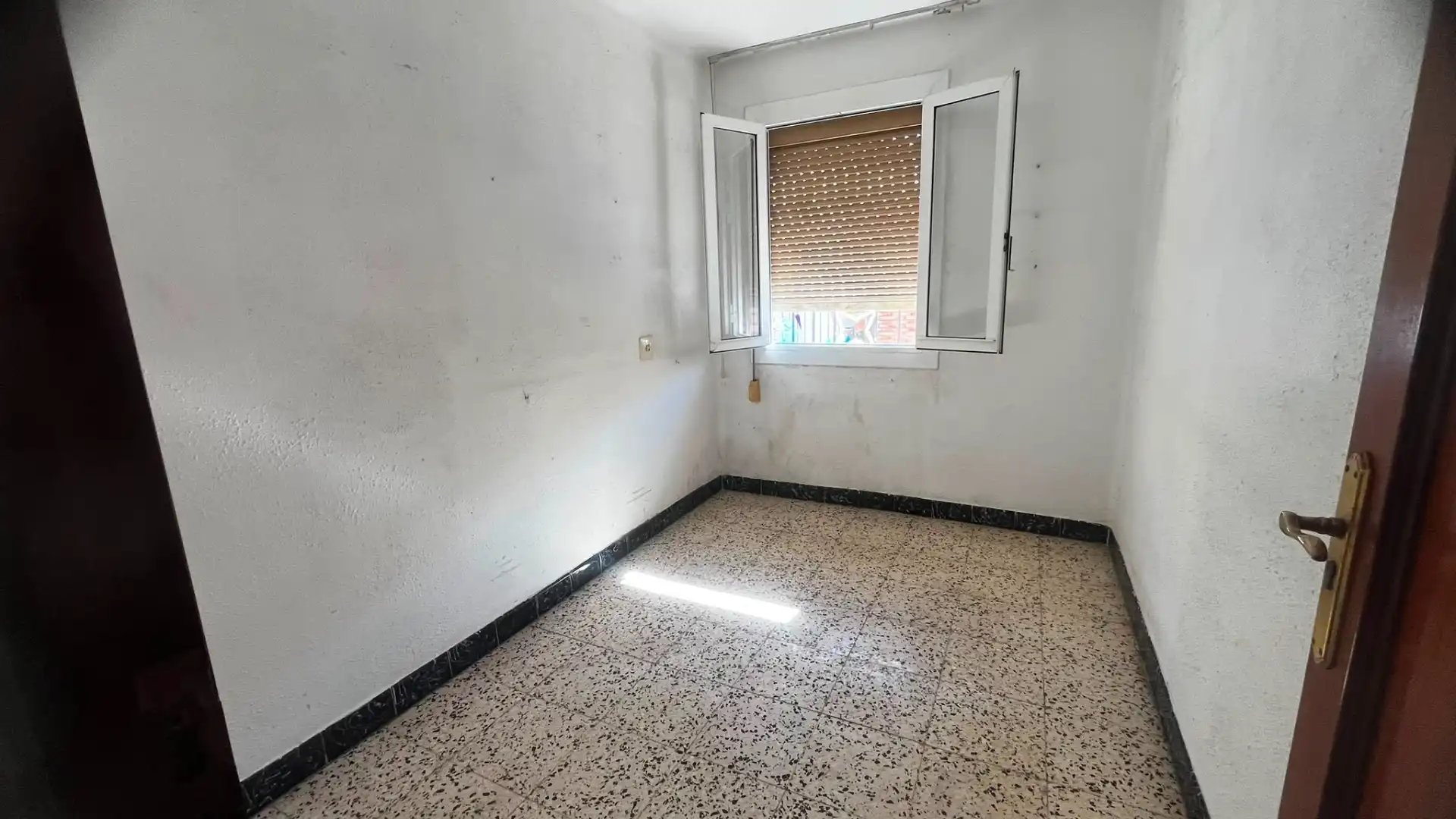 Schlafzimmer von Einfamilien-Reihenhaus zum Verkauf in Cambrils mit Terrasse, Abstellraum und Alarm