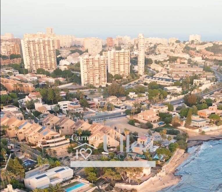 Vista exterior de Piso en venta en Alicante / Alacant con Calefacción