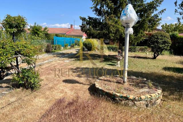 Casa-chalet en Venta en Calle Pantano de Bárcena, 211 en Vegas del Condado